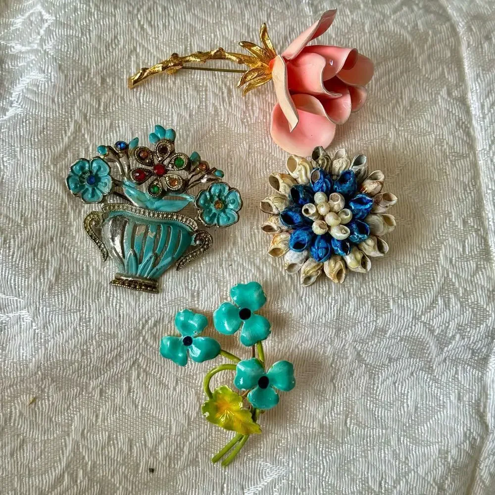 Vintage Lot of 4 Flower Enamel Shell Rose Basket Pin Brooch Porcelain 1930s-80’s